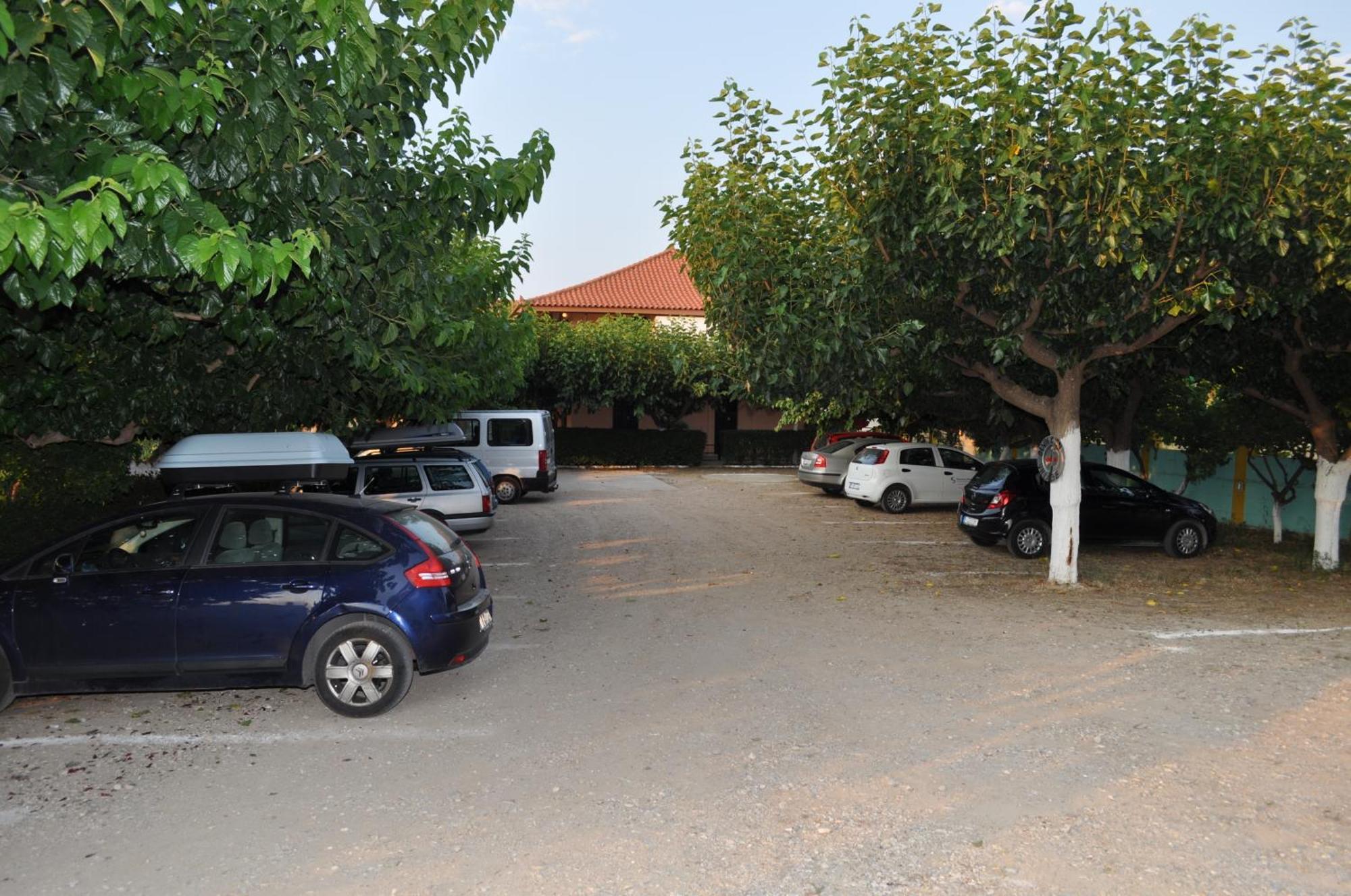 Olympion Village Studios Захаро Екстериор снимка