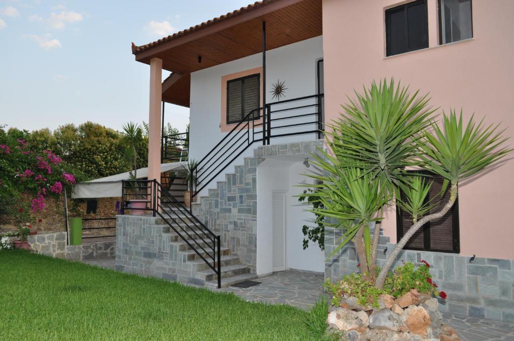 Olympion Village Studios Захаро Стая снимка